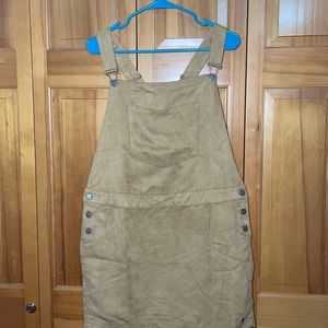 Overall dress